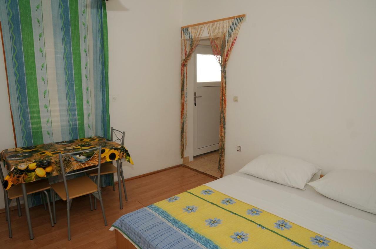 Apartmani Kovacic Murter Exterior photo