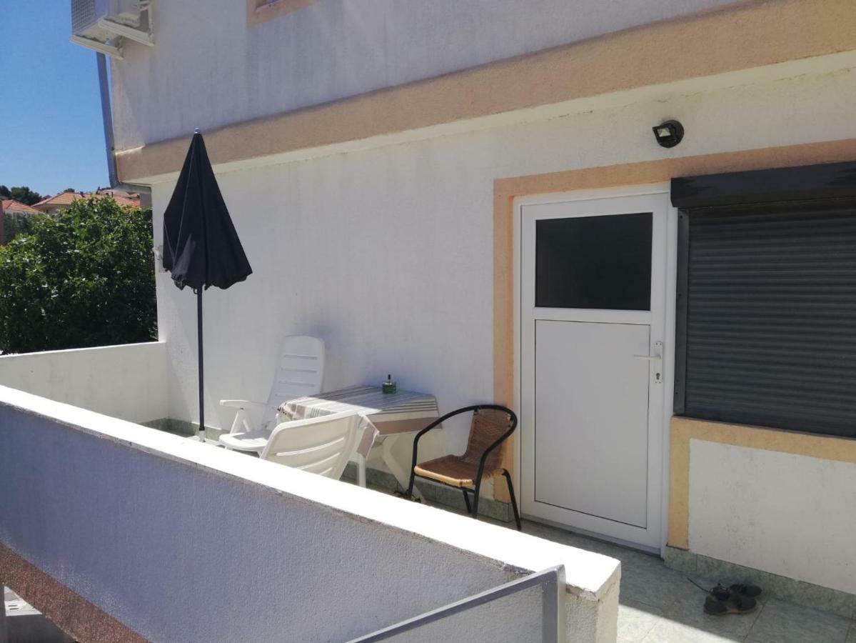 Apartmani Kovacic Murter Exterior photo