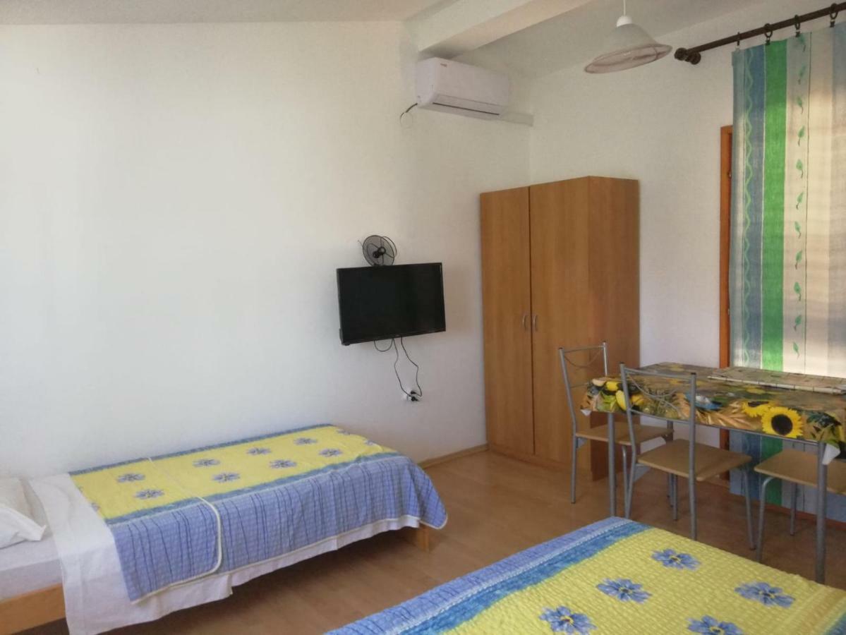Apartmani Kovacic Murter Exterior photo